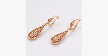 Load image into Gallery viewer, Rose Gold Plated Water Drop Earrings