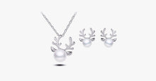 Load image into Gallery viewer, Crystal Antler Pearl Earrings &amp; Necklace Set - FREE SHIP DEALS