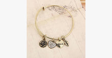 Load image into Gallery viewer, Rose Heart Charm Bangle