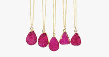 Load image into Gallery viewer, Rose Red Druzy Stone Necklace