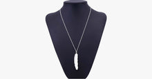 Load image into Gallery viewer, Vintage Feather Necklace - FREE SHIP DEALS