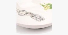 Load image into Gallery viewer, Mommy &amp; Daddy's Girl Pendant Set - FREE SHIP DEALS