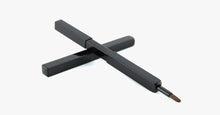 Load image into Gallery viewer, Professional Retractable Lip Brush - FREE SHIP DEALS