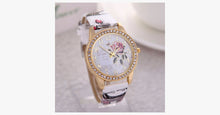 Load image into Gallery viewer, Elegant Rose Wristwatch - FREE SHIP DEALS