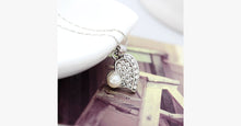 Load image into Gallery viewer, Pure and Fresh Pearl Heart Pendant - FREE SHIP DEALS