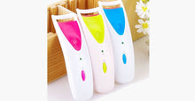 Load image into Gallery viewer, Instant Touch Heated Eyelash Curler