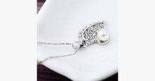 Load image into Gallery viewer, Pure and Fresh Pearl Heart Pendant - FREE SHIP DEALS