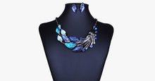 Load image into Gallery viewer, Vintage Peacock Tail Collar Necklace - FREE SHIP DEALS