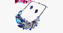 Load image into Gallery viewer, Vintage Peacock Tail Collar Necklace - FREE SHIP DEALS