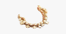 Load image into Gallery viewer, Clover Flower Pearl Bracelet - FREE SHIP DEALS