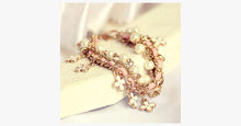 Load image into Gallery viewer, Clover Flower Pearl Bracelet - FREE SHIP DEALS