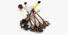 Load image into Gallery viewer, GOT Inspired 8 Piece Makeup Brush Set - FREE SHIP DEALS