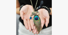 Load image into Gallery viewer, Peacock Feather Pendant