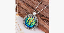 Load image into Gallery viewer, Mermaid Druzy Necklace