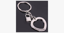 Load image into Gallery viewer, Couple's Key and Lock Keychain - FREE SHIP DEALS