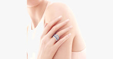 Load image into Gallery viewer, Solid Sapphire Crystal Ring Set
