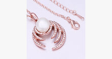 Load image into Gallery viewer, Pearl Diamond Rose Gold Necklace