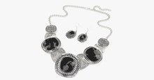 Load image into Gallery viewer, Rhinestone Statement Necklace Set
