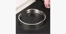 Load image into Gallery viewer, Rome Number Engraved Bracelet