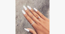 Load image into Gallery viewer, Spray-on Nail Polish