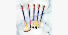 Load image into Gallery viewer, Wonder Woman Inspired 5 Piece Makeup Brush Set - FREE SHIP DEALS