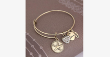 Load image into Gallery viewer, Lucky Star Charm Bangle - FREE SHIP DEALS